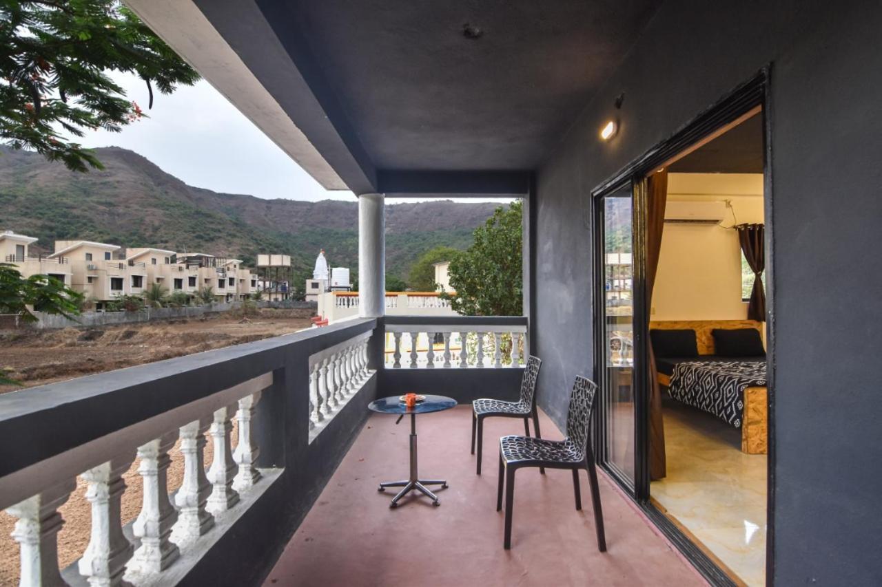 Empyrean Stay Ll 3Bhk Ll Jaguar Villa Ll Ac Ll Pvt Pool Ll Luxury Lonavala Kültér fotó